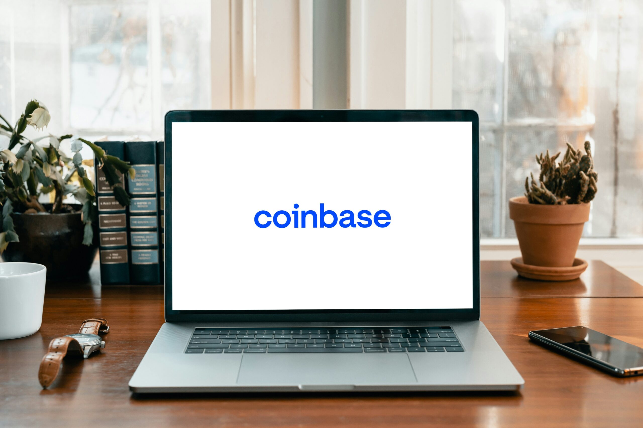 Cathie Wood 出售特斯拉购买 Coinbase 股票