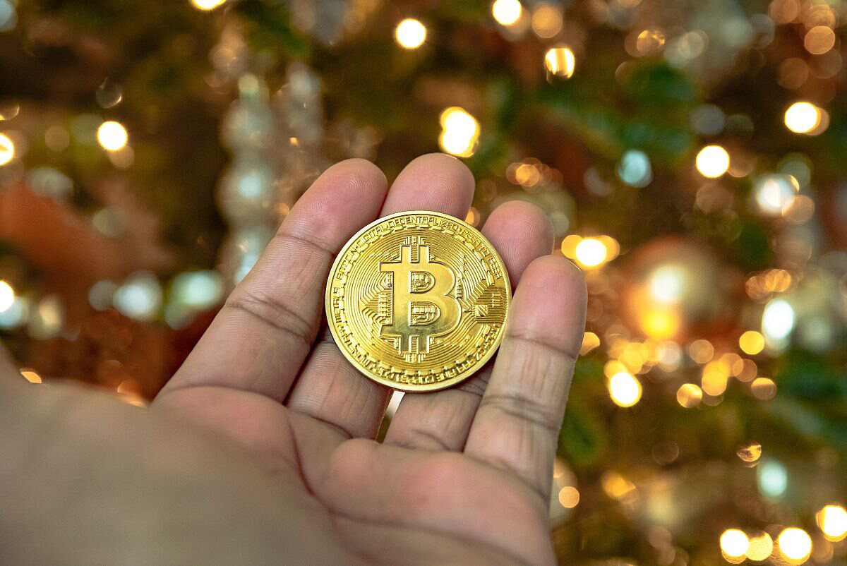 比特币和以太坊价格小幅上涨