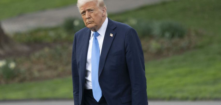 Trump Pushes for Deep Rate Cuts as Fed Chair Decision Nears