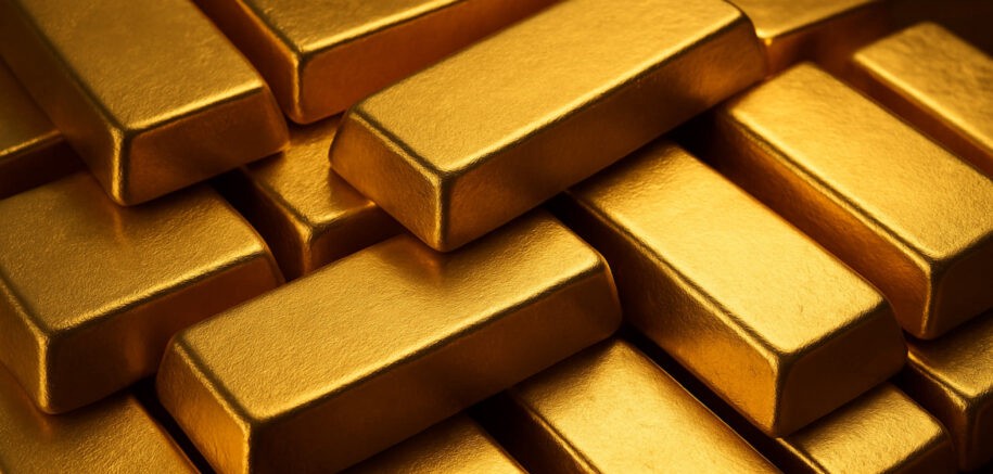 トレーダーが主要な米国のインフレデータを前に利益を取るため、金は過去最高値から後退
