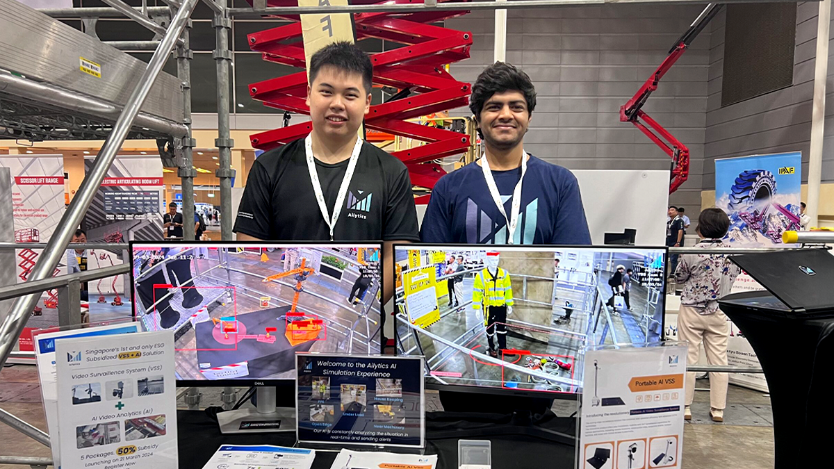 Lenard Tan (left), co-founder of Ailytics