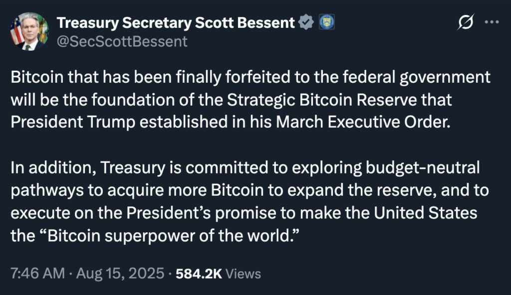 财政部长斯科特·贝森特周四对美国政府战略比特币收购的未来发出了相互矛盾的信号,最初排除了新的购买,随后又暗示这些收购仍在考虑之中。