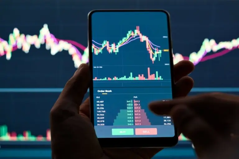 XRP piyasada yükselişi yönlendiriyor──Trump gümrük tarifeleri ile kripto varlıklar üzerindeki bullish hava azaldı