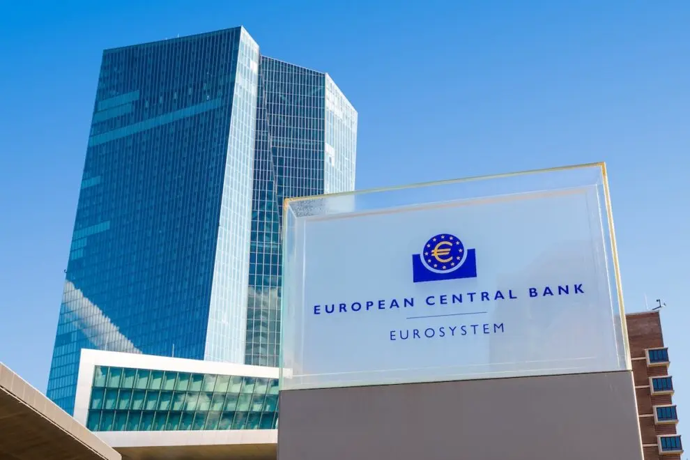 O conselheiro do Banco Central Europeu expressa preocupação com a disseminação de moedas estáveis em Dólar