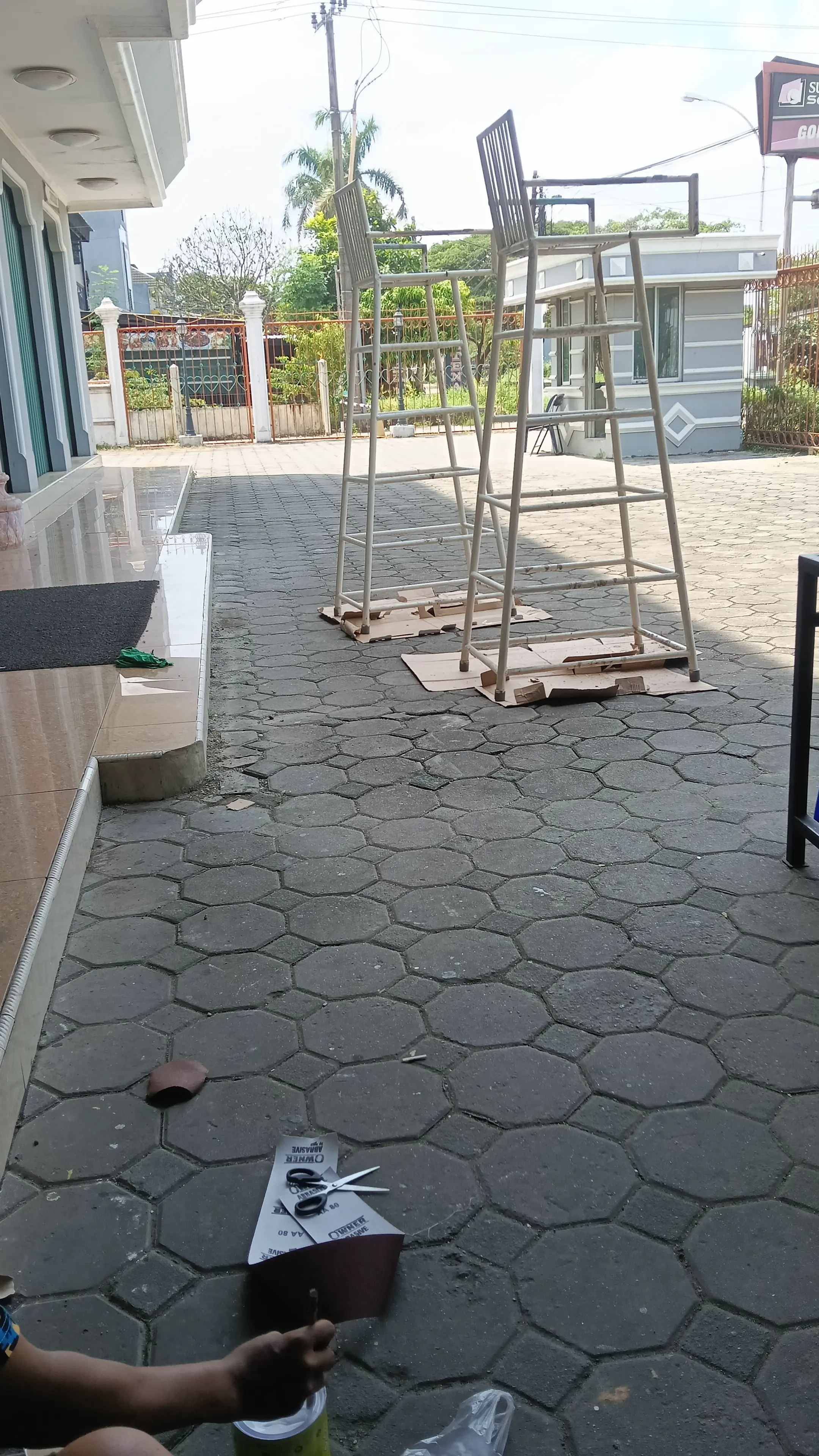 post-image