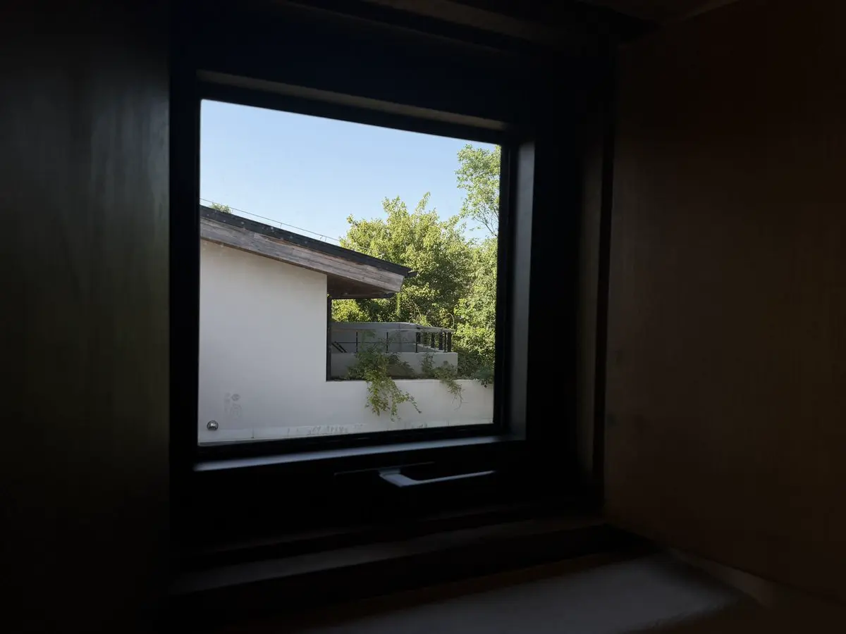 post-image