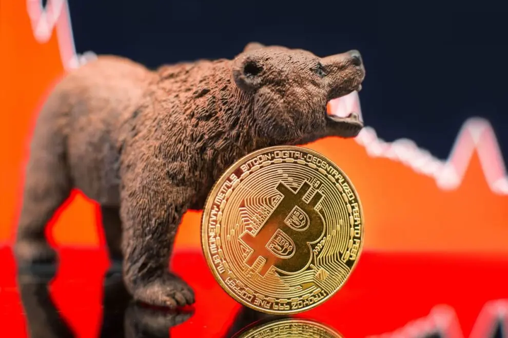 ビットコインおよび金ETFの運用資産総額、5000億ドルの大台突破