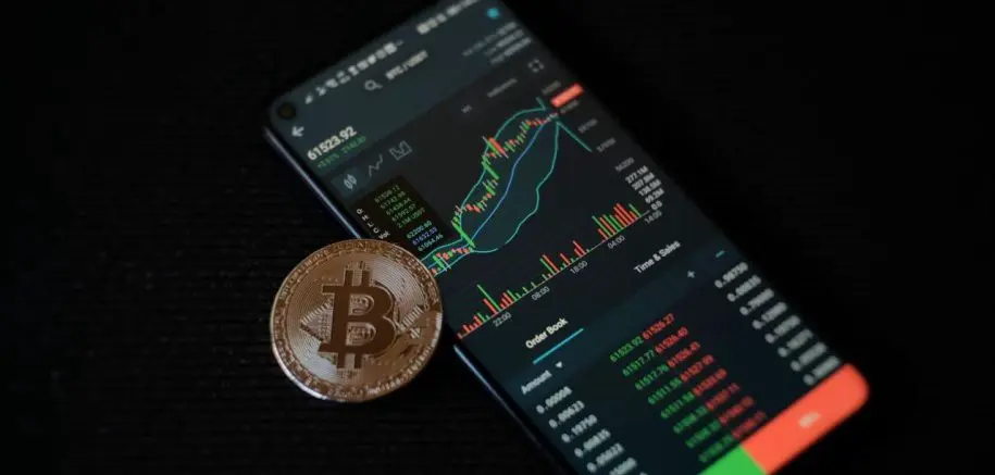 Bitcoin Fiyatı $112,000i Tekrar Kazanıyor, Piyasalarda Yükseliş Momentumu Oluşuyor