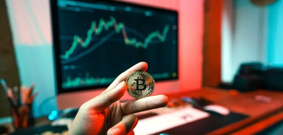 Эксперт по криптовалютам оcollapse биткойна: подождите падения акций США, прежде чем вкладывать все средства