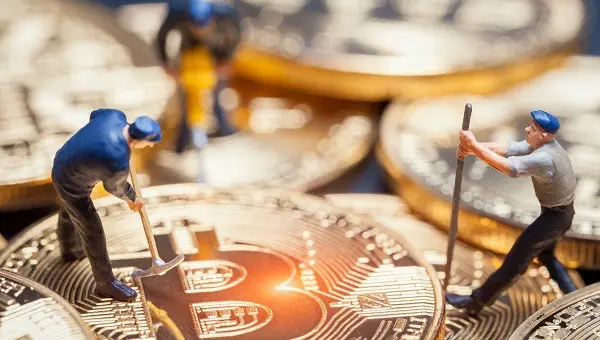 ビットコインマイニング[写真:Shutterstock]
