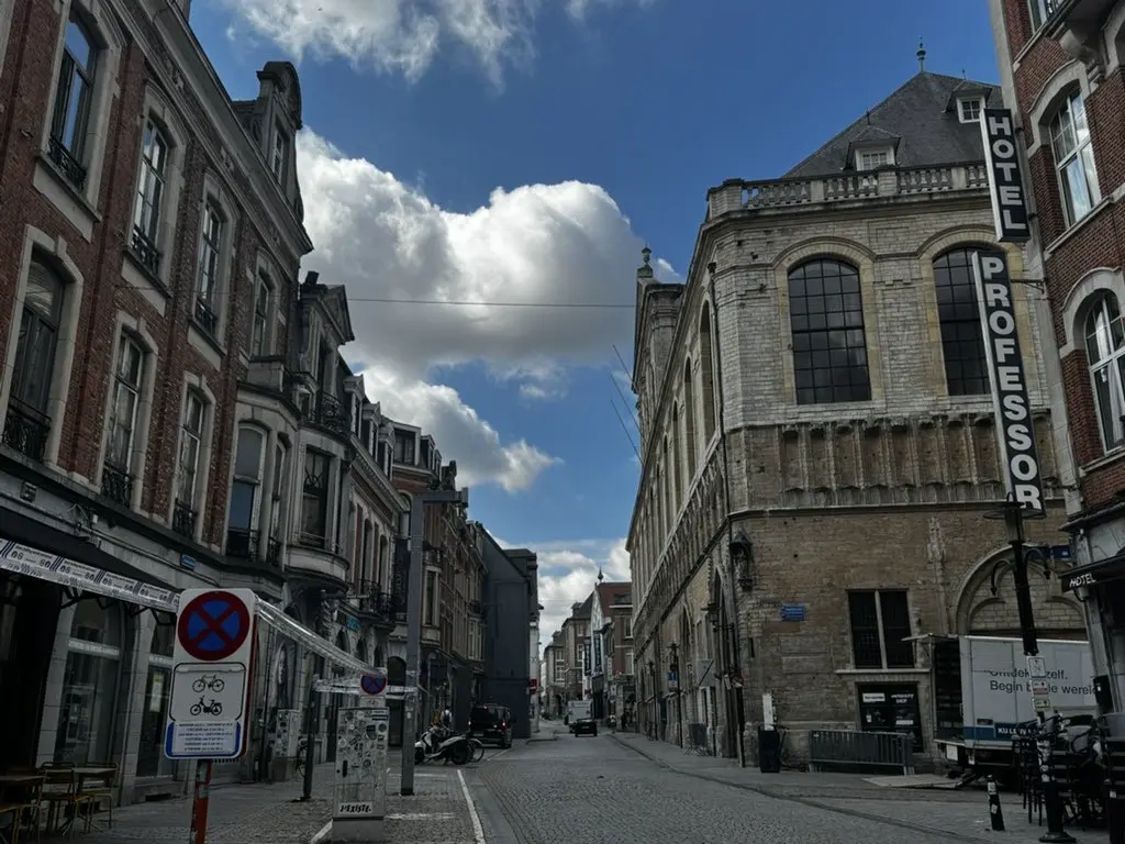 post-image
