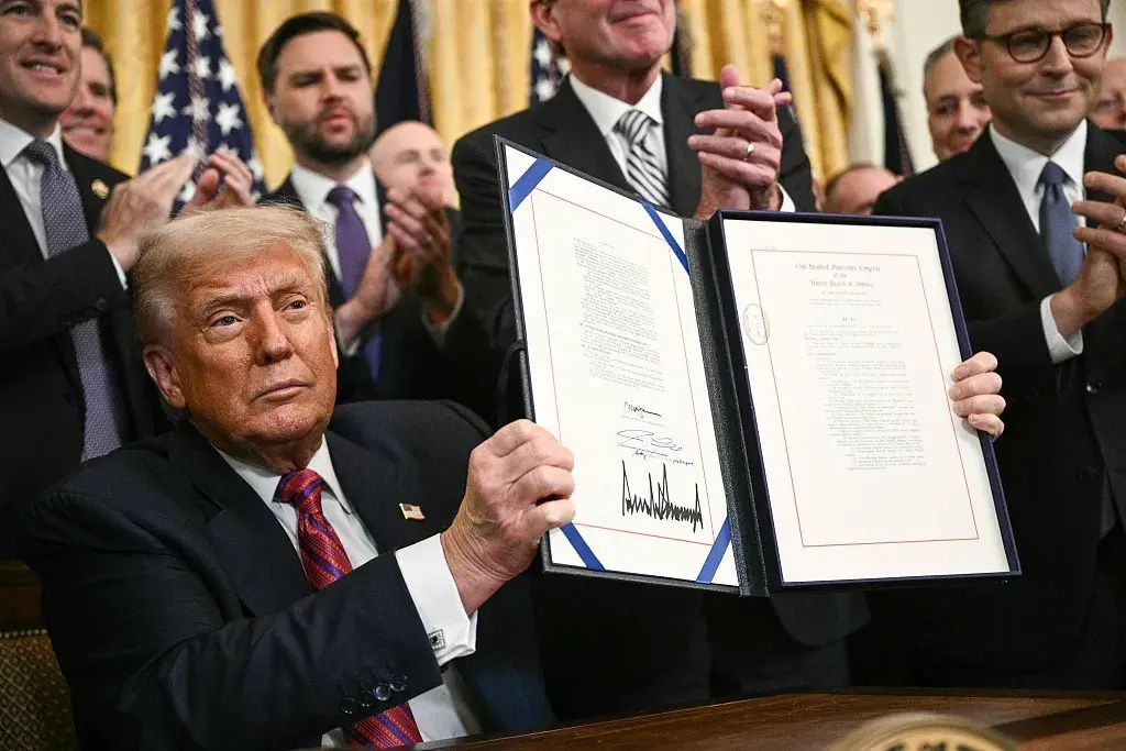 央视新闻：Трамп подписал законопроект о стейблкоинах, что такое стейблкоин? Что нужно "устойчиво" сохранить?