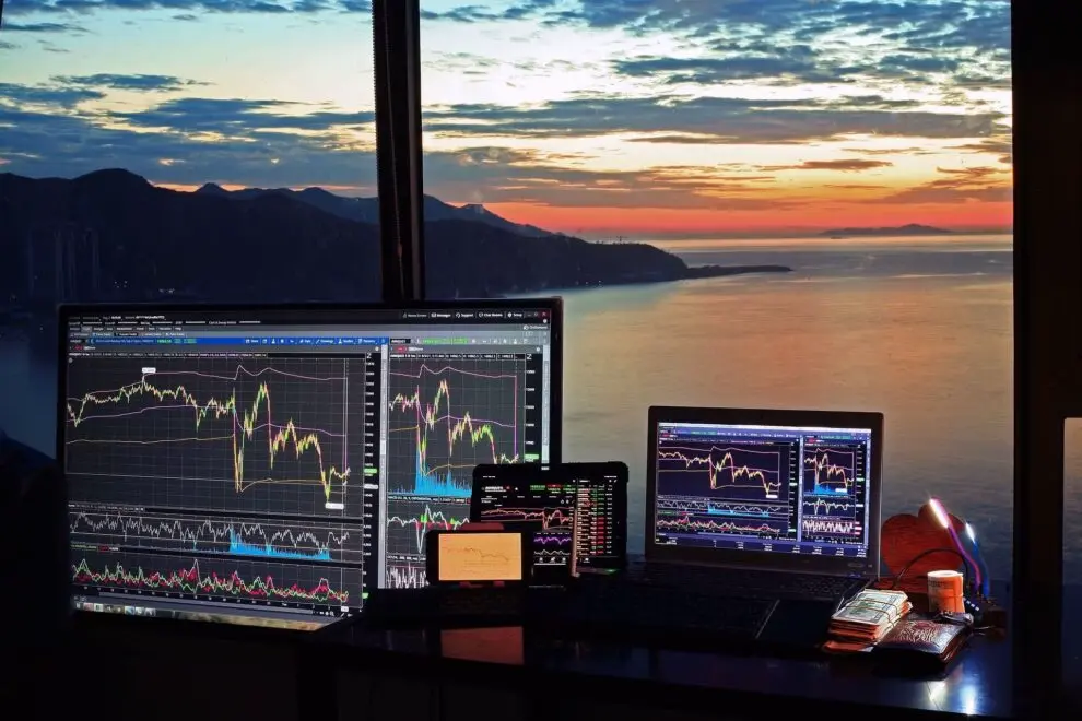 تحذير من تقلبات بيتكوين: الاتجاه التصاعدي لمؤشر VIX في أغسطس يشير إلى تقلبات سعرية كبيرة