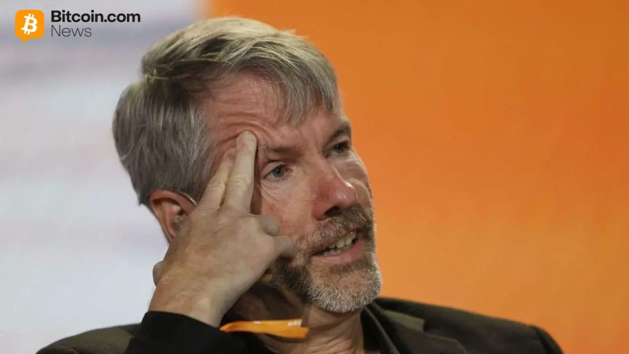 Saylor Mua Gần $1B  Giá Bitcoin, Sau Đó Nó Giảm 4%