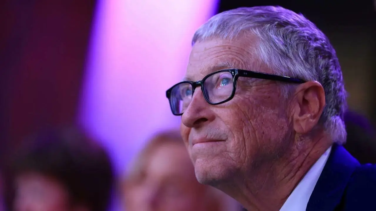 Bitcoin Cai À Medida Que Medos de uma Bolha de IA Arrastam Ações para Baixo