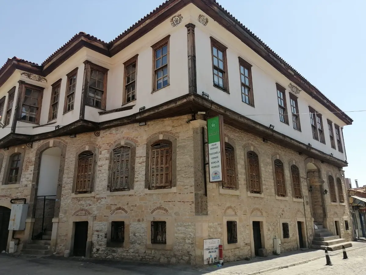 post-image